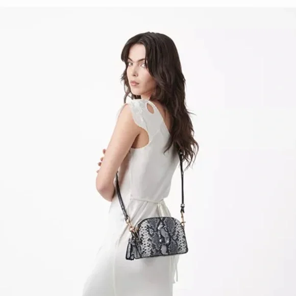 New Marc Jacob shutter Leather crossbody Bag - Picture 15 of 17